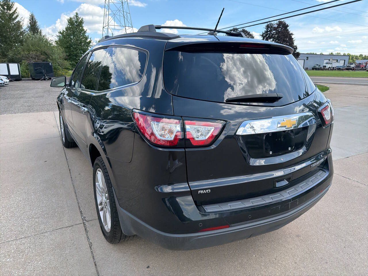 Used 2014 Chevrolet Traverse LT w/ All-Star Edition AWD/4WD image 5