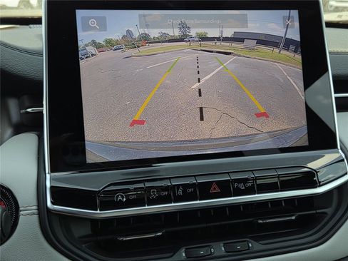 New 2026 Jeep Compass Limited image 14