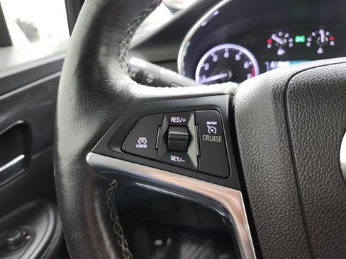 Used 2018 Buick Encore Essence image 34