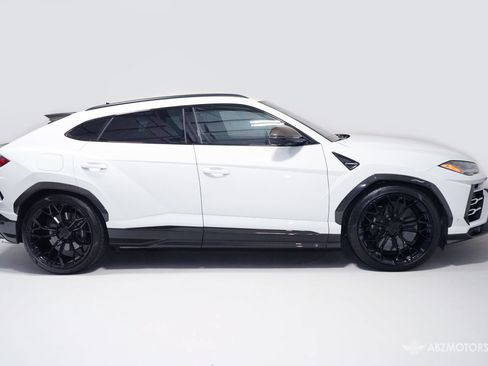 Used 2019 Lamborghini Urus AWD/4WD image 4