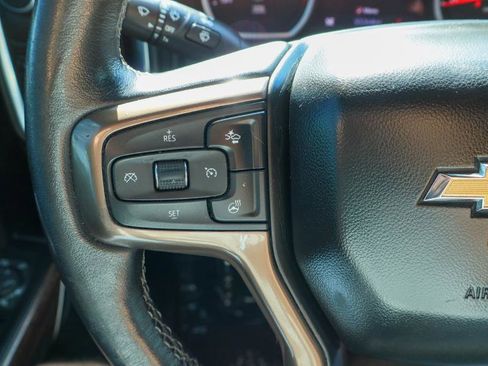 Used 2020 Chevrolet Silverado 1500 High Country w/ Technology Package image 16