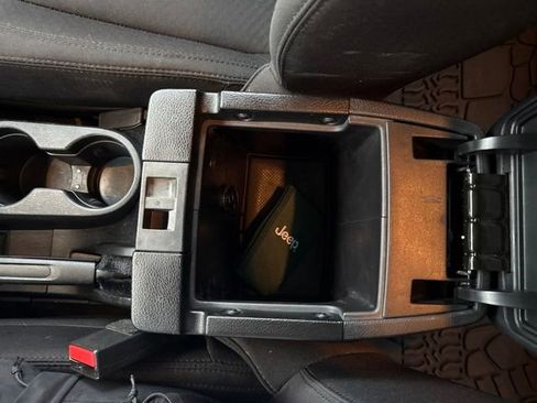 Used 2013 Jeep Wrangler Unlimited Sport image 25