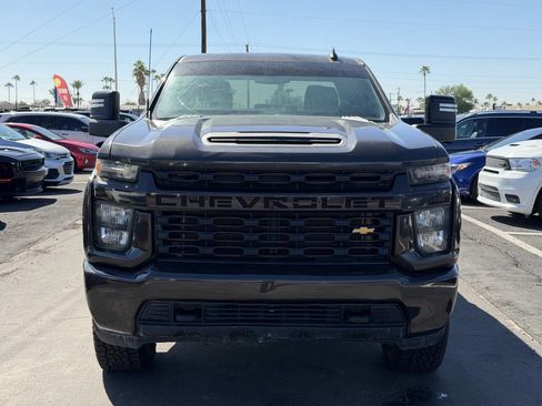 Used 2020 Chevrolet Silverado 2500 Custom w/ Custom Value Package image 14