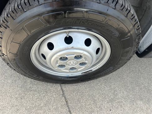 Used 2023 RAM ProMaster 2500 FWD image 18