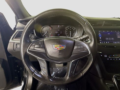 Used 2020 Cadillac XT5 Luxury FWD image 13