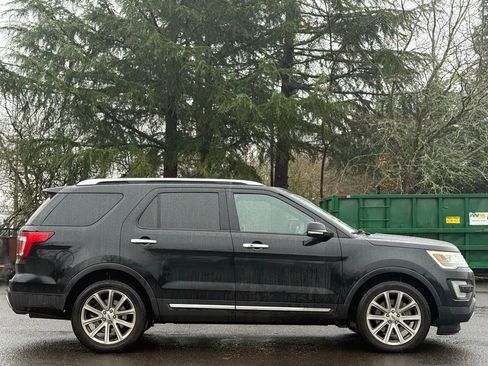 Used 2016 Ford Explorer Limited image 6