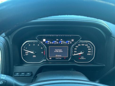 Used 2021 GMC Sierra 1500 AT4 w/ Technology Package AWD/4WD image 17