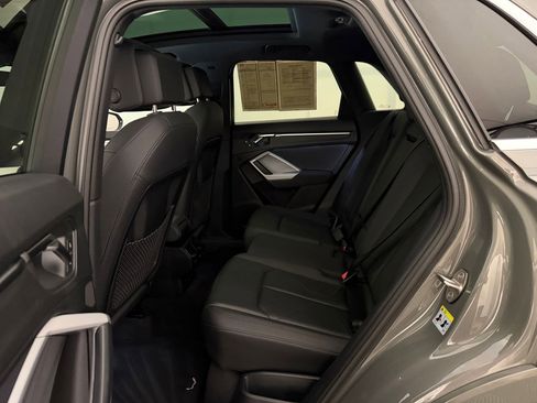 Used 2023 Audi Q3 2.0T Premium w/ Convenience Package image 14