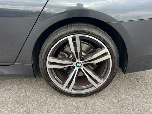 Used 2019 BMW 740i w/ Executive Package image 39