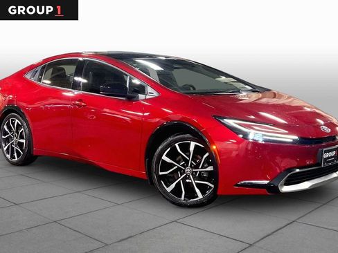 Used 2024 Toyota Prius Prime FWD image 5
