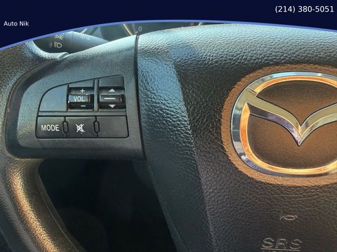 Used 2013 MAZDA MAZDA3 i SV image 21