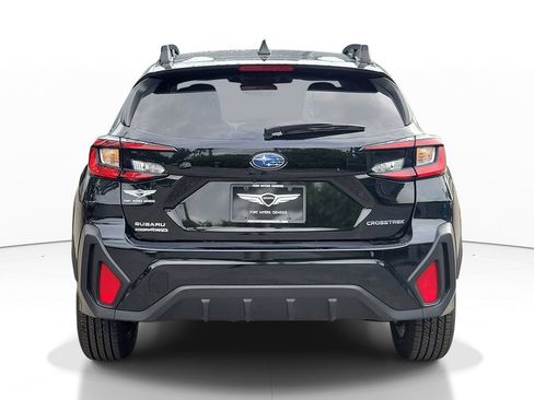 Used 2024 Subaru Crosstrek 2.0i Premium AWD/4WD image 5