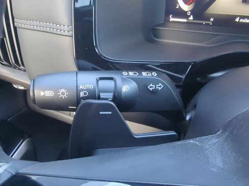 New 2025 Nissan Pathfinder Platinum w/ Cargo Package image 25