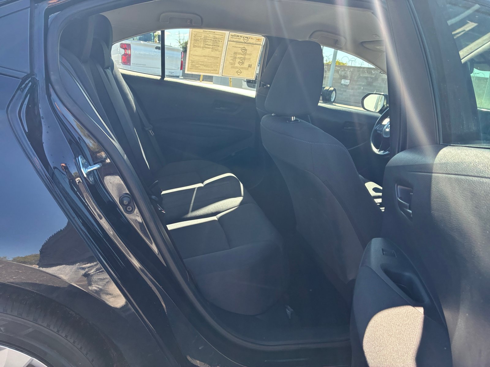 Used 2025 Toyota Corolla LE FWD image 28