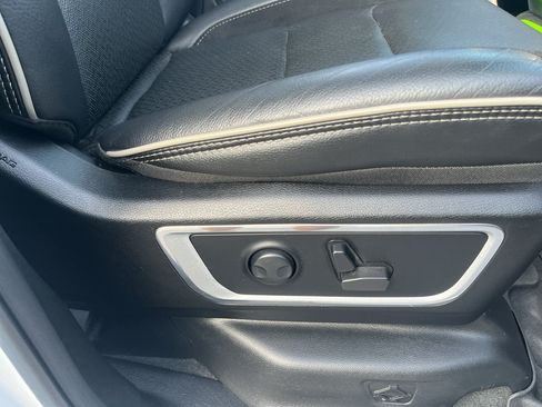 Used 2023 RAM 1500 Laramie AWD/4WD image 47