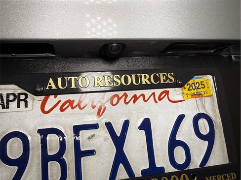 Used 2022 Hyundai Venue SEL image 21