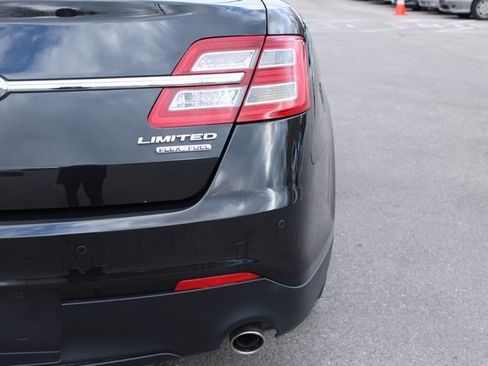 Used 2015 Ford Taurus Limited w/ Equipment Group 301A image 40