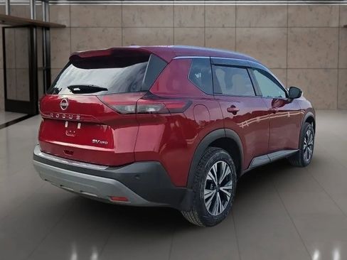 Used 2022 Nissan Rogue SV w/ SV Premium Package image 6