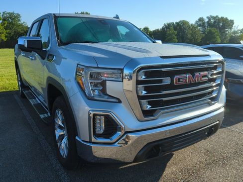 Used 2020 GMC Sierra 1500 SLT RWD image 2