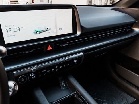 New 2025 Hyundai Ioniq 6 SE RWD image 14