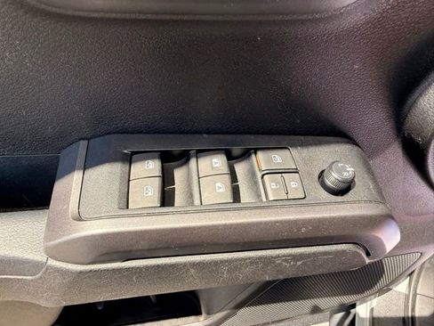 Used 2021 Toyota Tacoma TRD Sport w/ Technology Package AWD/4WD image 17
