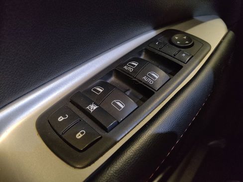 Used 2017 Dodge Journey GT FWD image 27