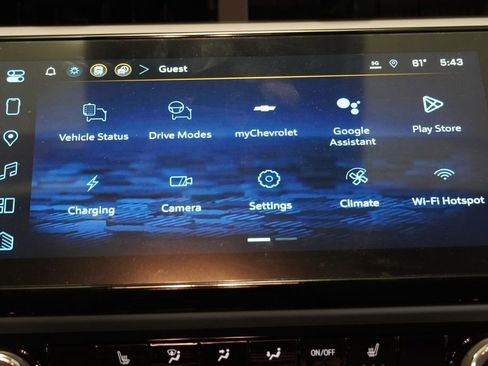 New 2027 Chevrolet Bolt LT w/ Comfort Package FWD image 18