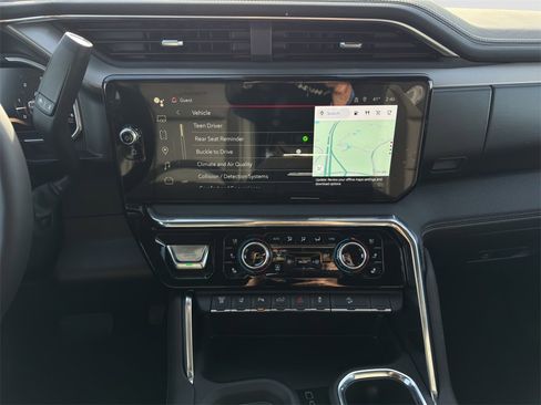 New 2026 GMC Sierra 2500 Denali w/ Denali Reserve Package image 16