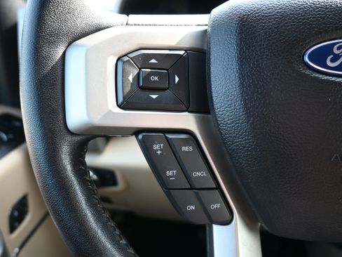 Used 2019 Ford F250 Lariat w/ Lariat Value Package AWD/4WD image 21