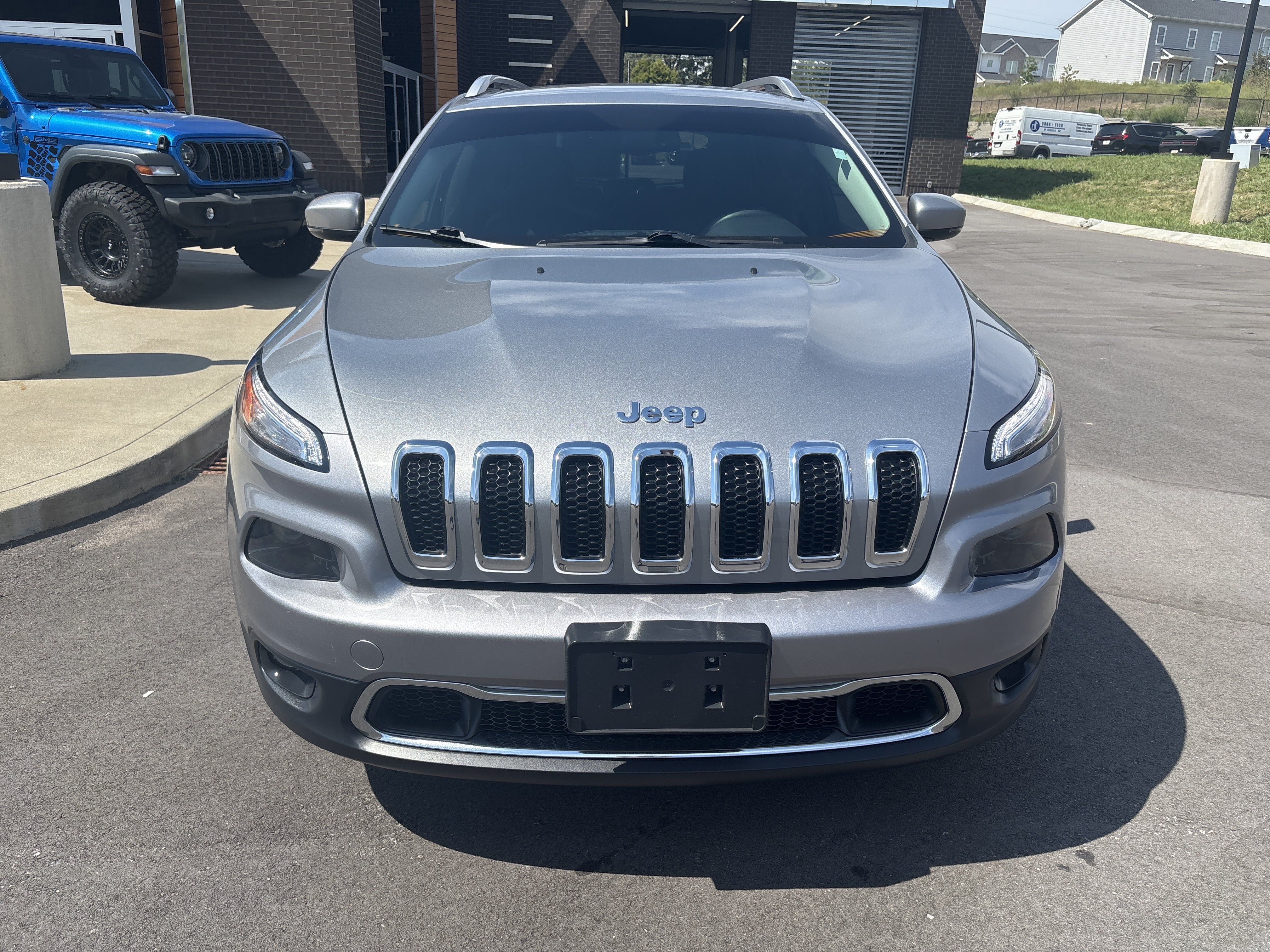 Used 2015 Jeep Cherokee Limited FWD image 8