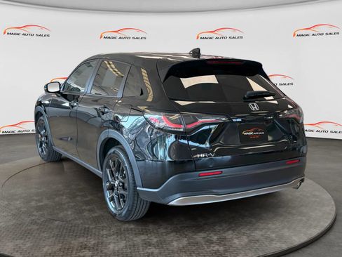 Used 2023 Honda HR-V Sport image 8