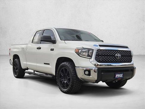 Used 2020 Toyota Tundra SR5 w/ SR5 Upgrade Package image 3