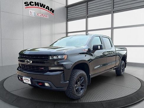 Used 2020 Chevrolet Silverado 1500 LT Trail Boss AWD/4WD image 8