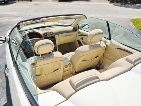 Used 2008 Mercedes-Benz CLK 550 Cabriolet image 13