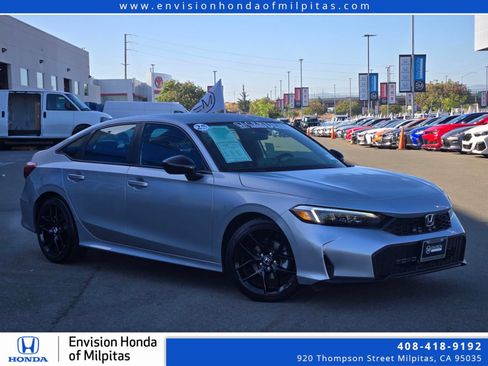 Used 2025 Honda Civic Sport image 1