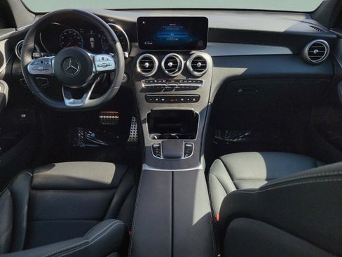 Certified 2022 Mercedes-Benz GLC 300 image 11