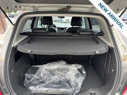 Used 2019 Chevrolet Trax LT w/ LT Convenience Package FWD image 13