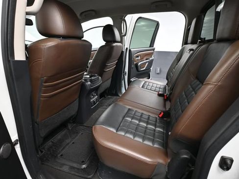 Used 2017 Nissan Titan Platinum Reserve AWD/4WD image 35