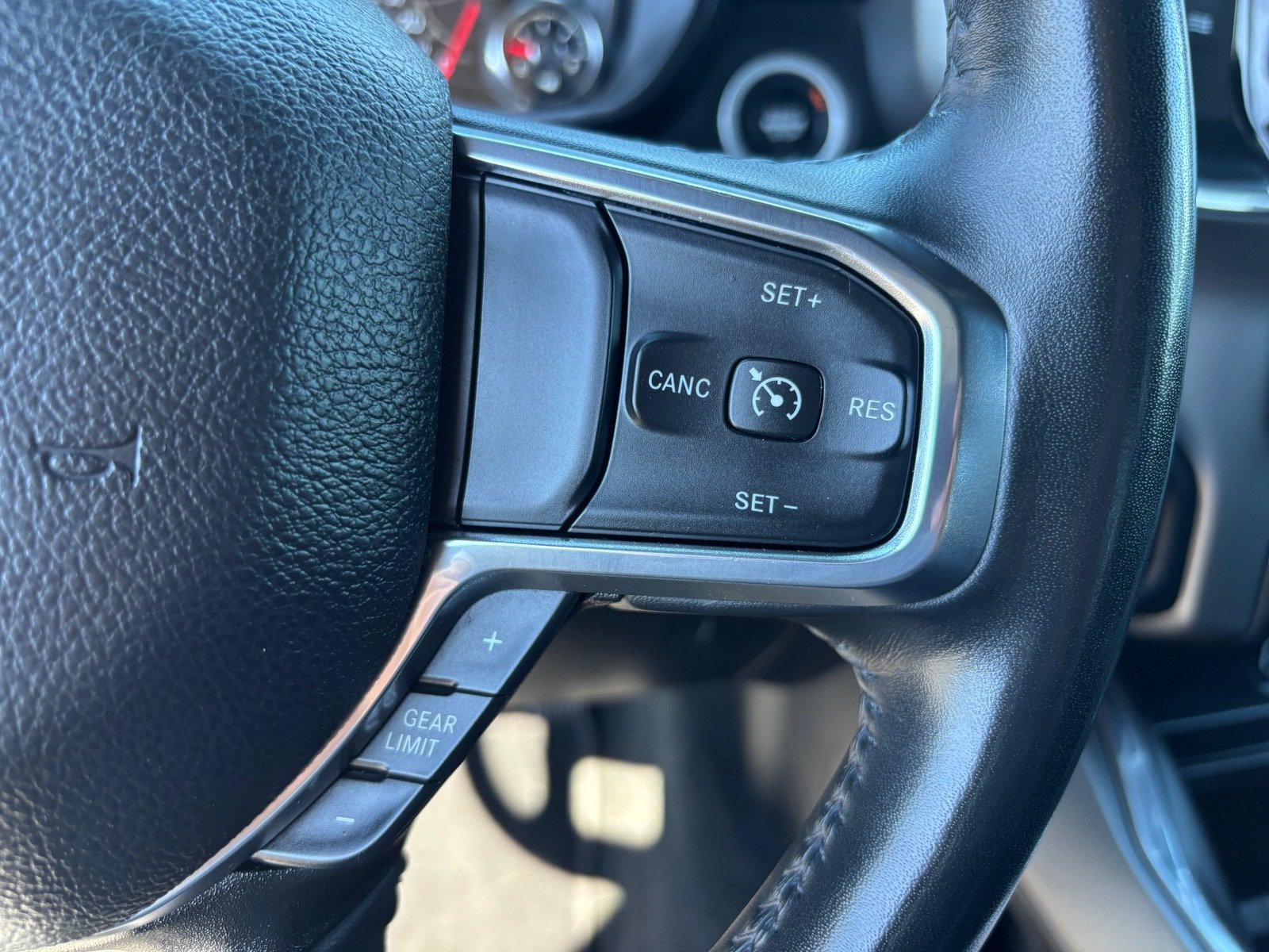 Used 2024 RAM 1500 Laramie RWD image 23