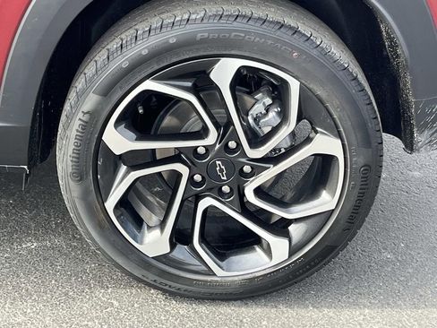 Certified 2024 Chevrolet Trax RS w/ Driver Confidence Package image 11