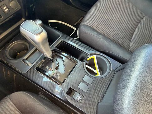 Used 2018 Toyota 4Runner TRD Off-Road AWD/4WD image 14