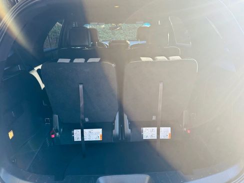 Used 2017 Ford Explorer XLT w/ Equipment Group 202A image 20