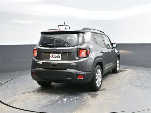 Used 2019 Jeep Renegade Latitude image 9