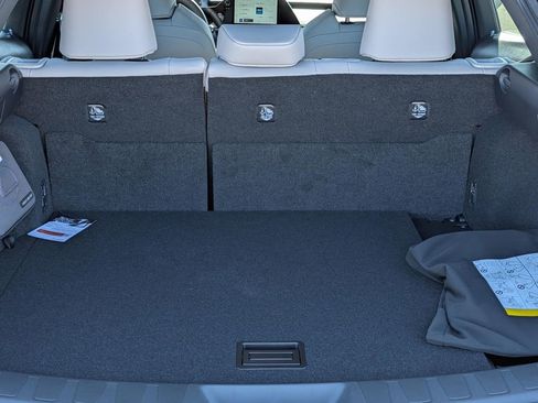 New 2026 Lexus UX 300h AWD image 10