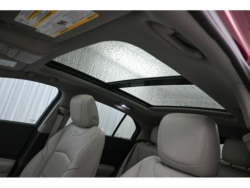 Used 2023 Cadillac XT4 Premium Luxury image 11