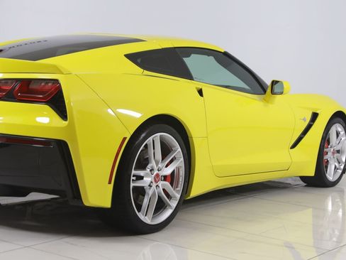 Used 2016 Chevrolet Corvette Stingray Coupe RWD image 61