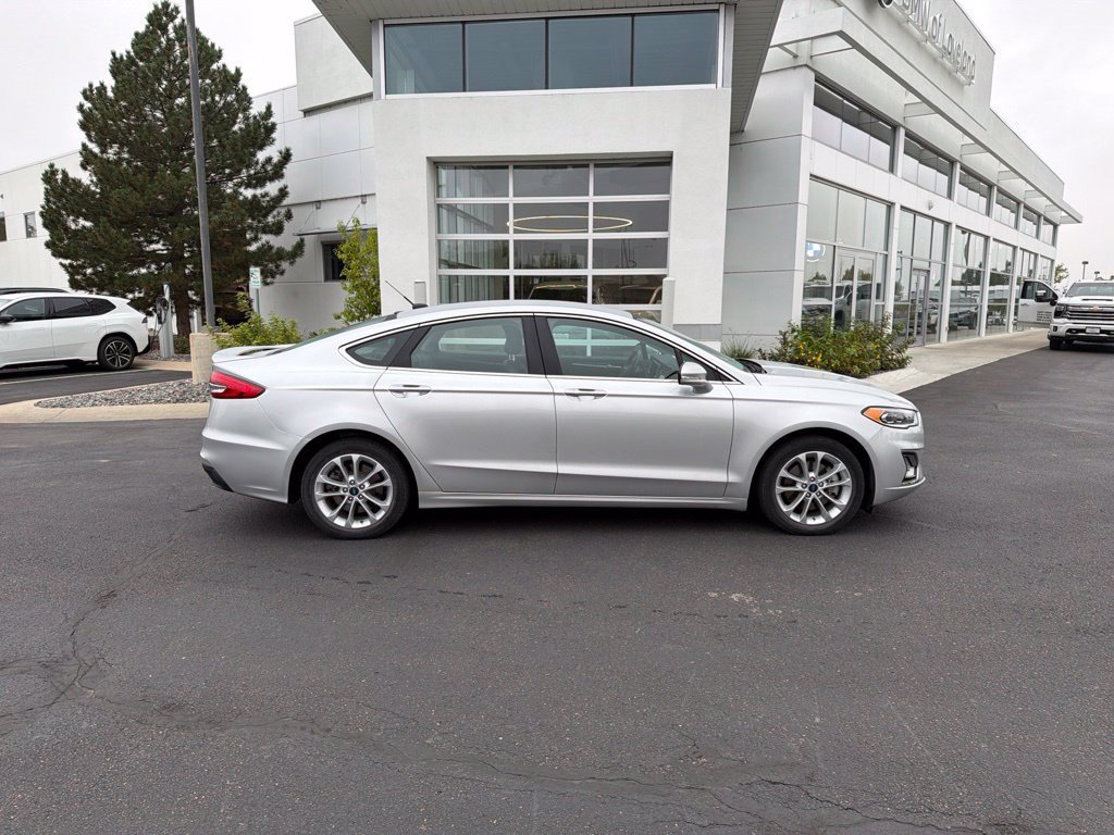 Used 2019 Ford Fusion Energi Titanium FWD image 6