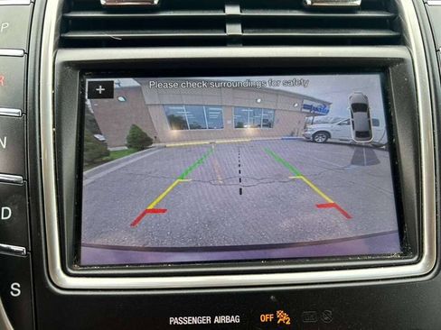 Used 2019 Lincoln Nautilus Reserve w/ Driver Assistance Package image 15