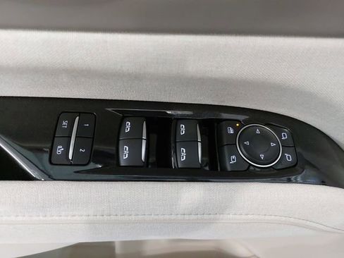 Certified 2024 Cadillac Escalade Sport Platinum image 29