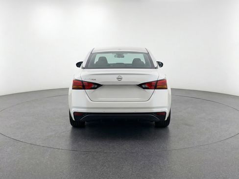 Used 2025 Nissan Altima 2.5 SV FWD image 7